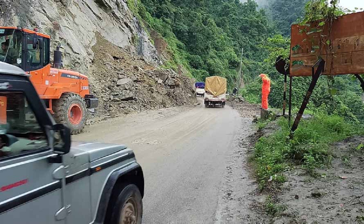 वर्षौँदेखि स्तरोन्नतिको पर्खाइमा सिद्धार्थ राजमार्ग